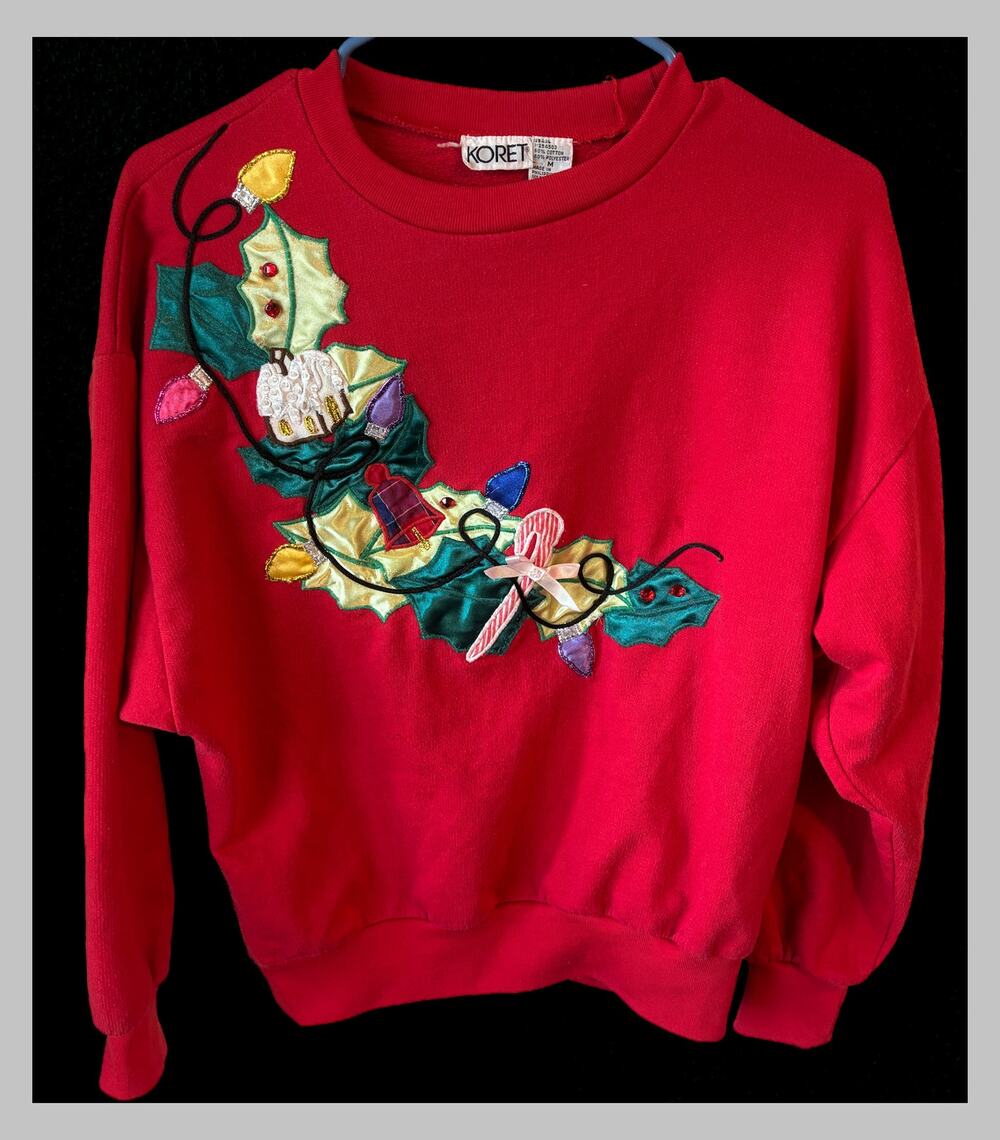 Koret Christmas Sweatshirt Women M Red Applique Holly Lights Holiday Vintage